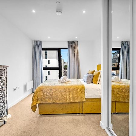 Luxurious & Glamorous Centrally Located 2 Bedroom 2 Bathroom Apartment - Central Birmingham - Secure Parking - Netflix エクステリア 写真