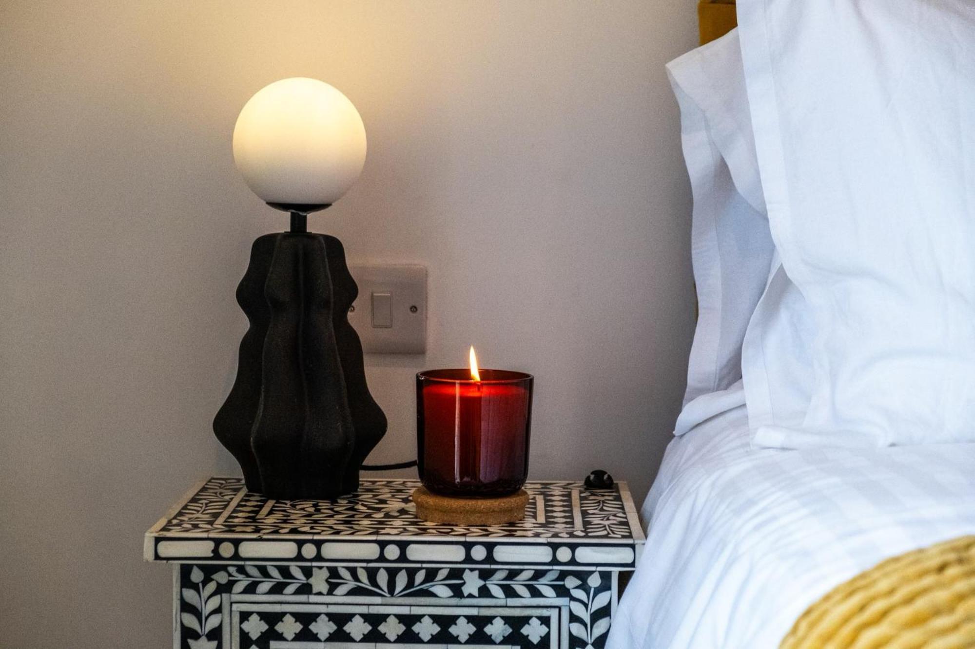 Luxurious & Glamorous Centrally Located 2 Bedroom 2 Bathroom Apartment - Central Birmingham - Secure Parking - Netflix エクステリア 写真